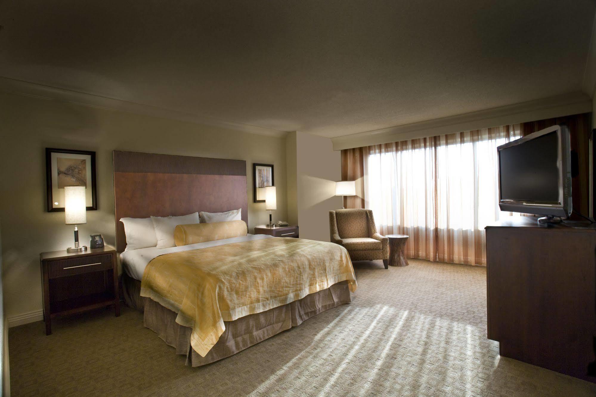 Hotel Ballast Wilmington, Tapestry Collection By Hilton Bagian luar foto